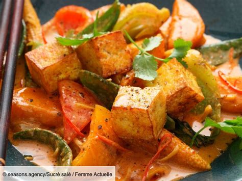   Le Tofu Rouge de Loudi : Un Plat Qui Rêve de Piquant et d'Onctuosité!