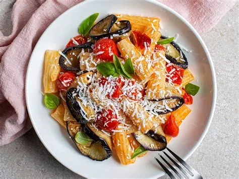  Pasta alla Norma ! Une explosion de saveurs siciliennes en chaque bouchée!